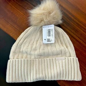 Lululemon Cable Knit Pom Beanie